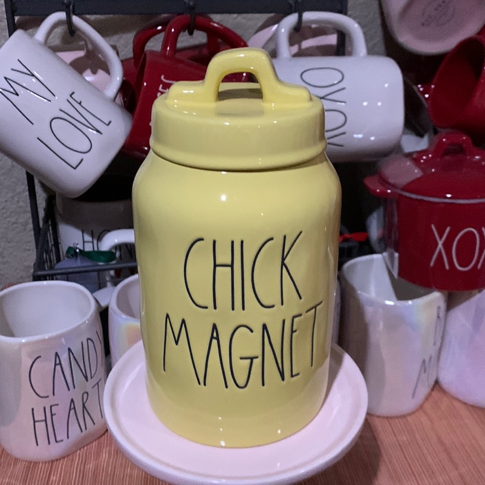 New Rae Dunn CHICK MAGNET yellow canister with tag